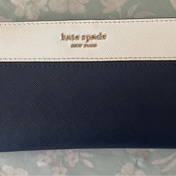 Kate Spade Vibrant Green Satchel and Wallet - Picture 6 of 9